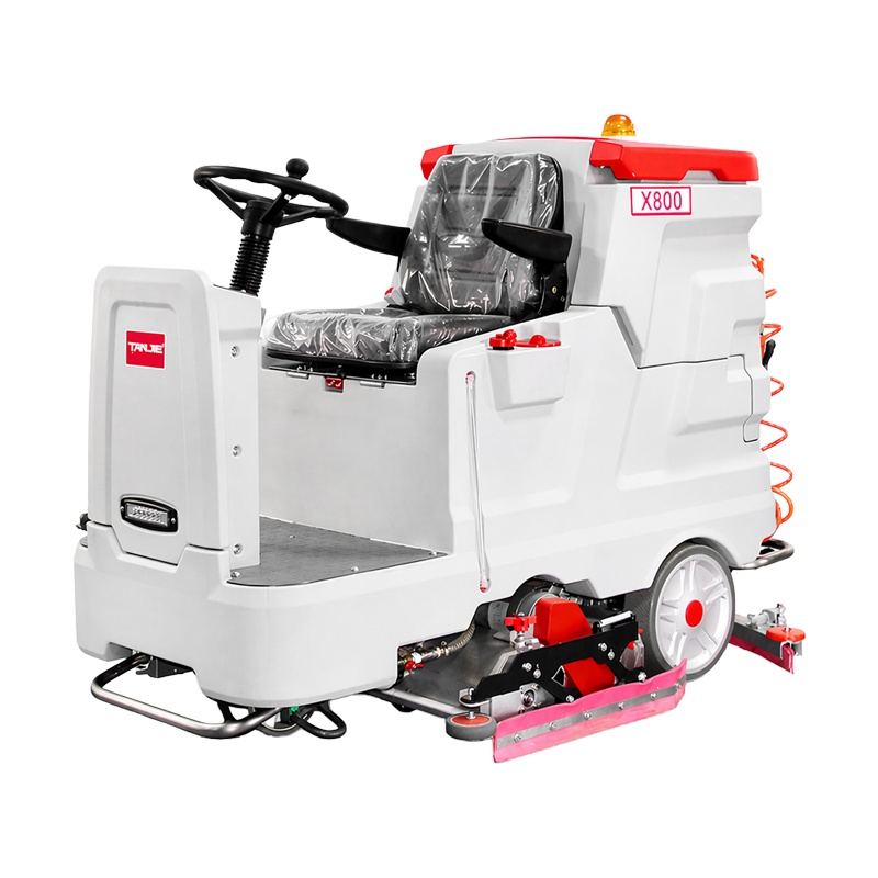 潍坊坦洁驾驶式洗扫一体机X800